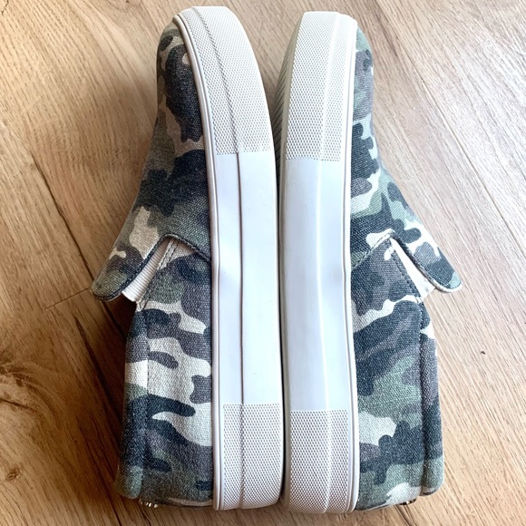 Steve Madden Camouflage Slip-On Shoes - Picture 4 of 7